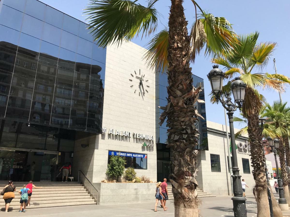 Ferienwohnung Im Zentrum Alicante Exterior foto